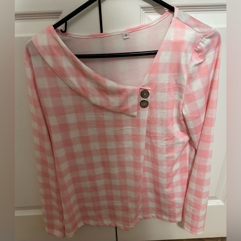 Women's Pink Gingham Button-Accent Blouse